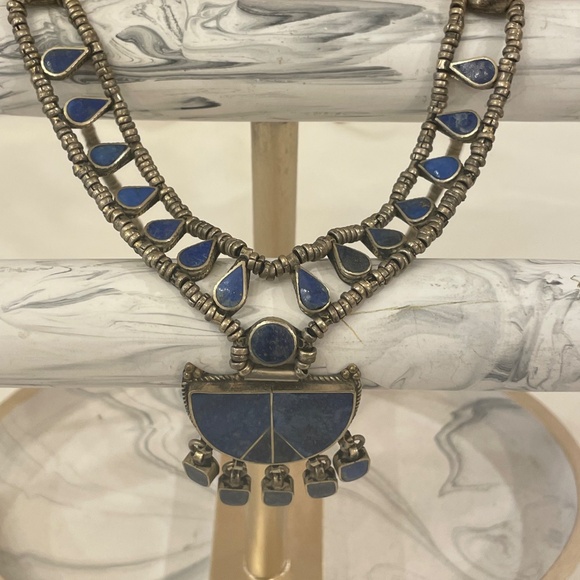 Uzbek Silver Lapis Lazuli Pendant Necklace - Picture 6 of 6